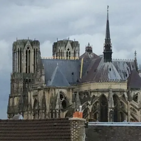 Cathedrale - Isle Апартаменты Реймс