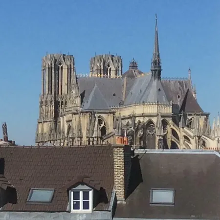 Cathedrale - Isle Апартаменты *